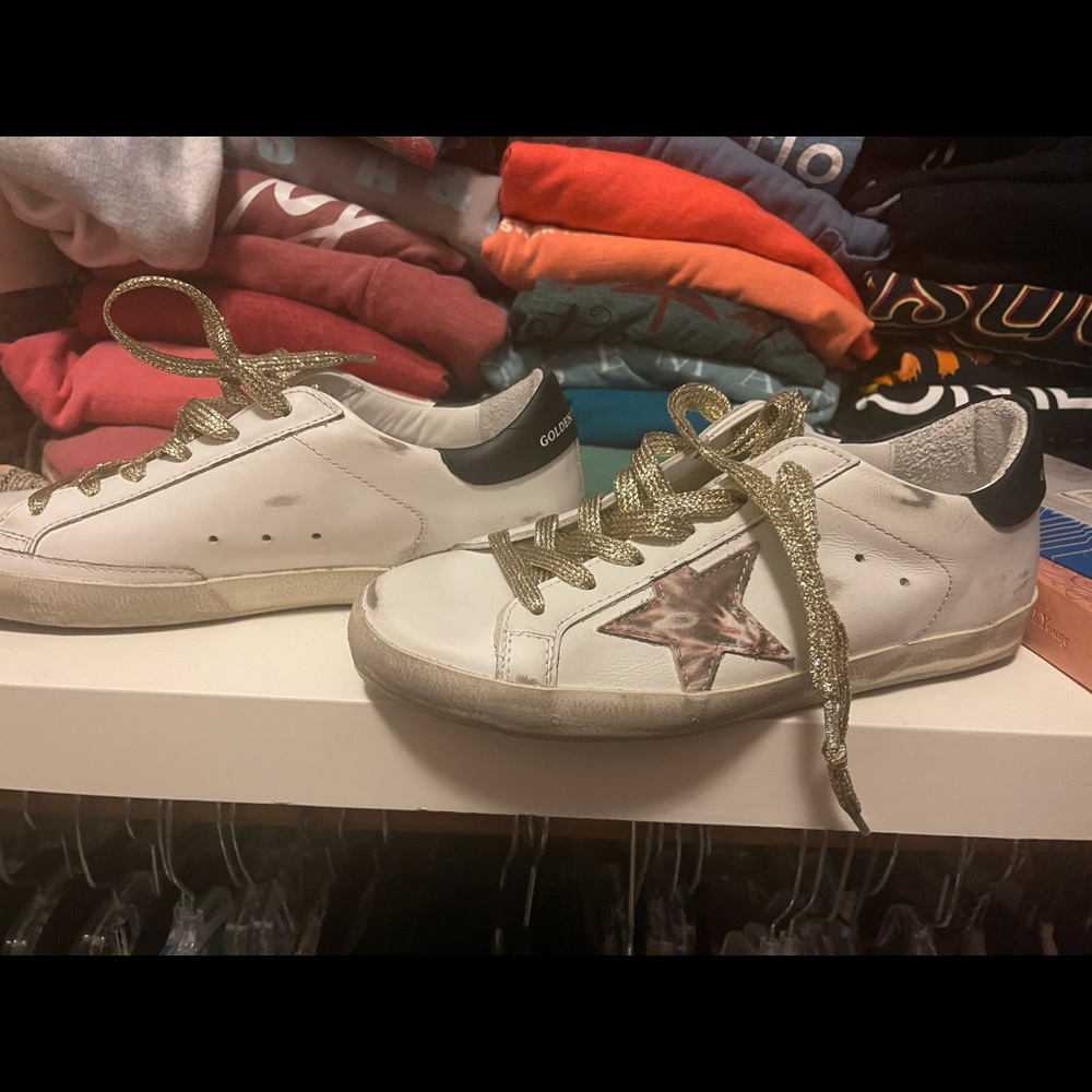 Golden Goose new without box tennis shoe